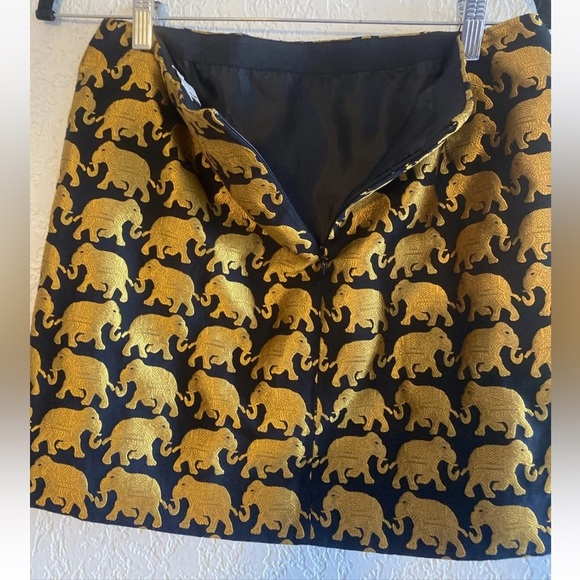 J Crew Animal Jacquard Mini Skirt Black and Gold Elephant Print Size 4 - Picture 6 of 7